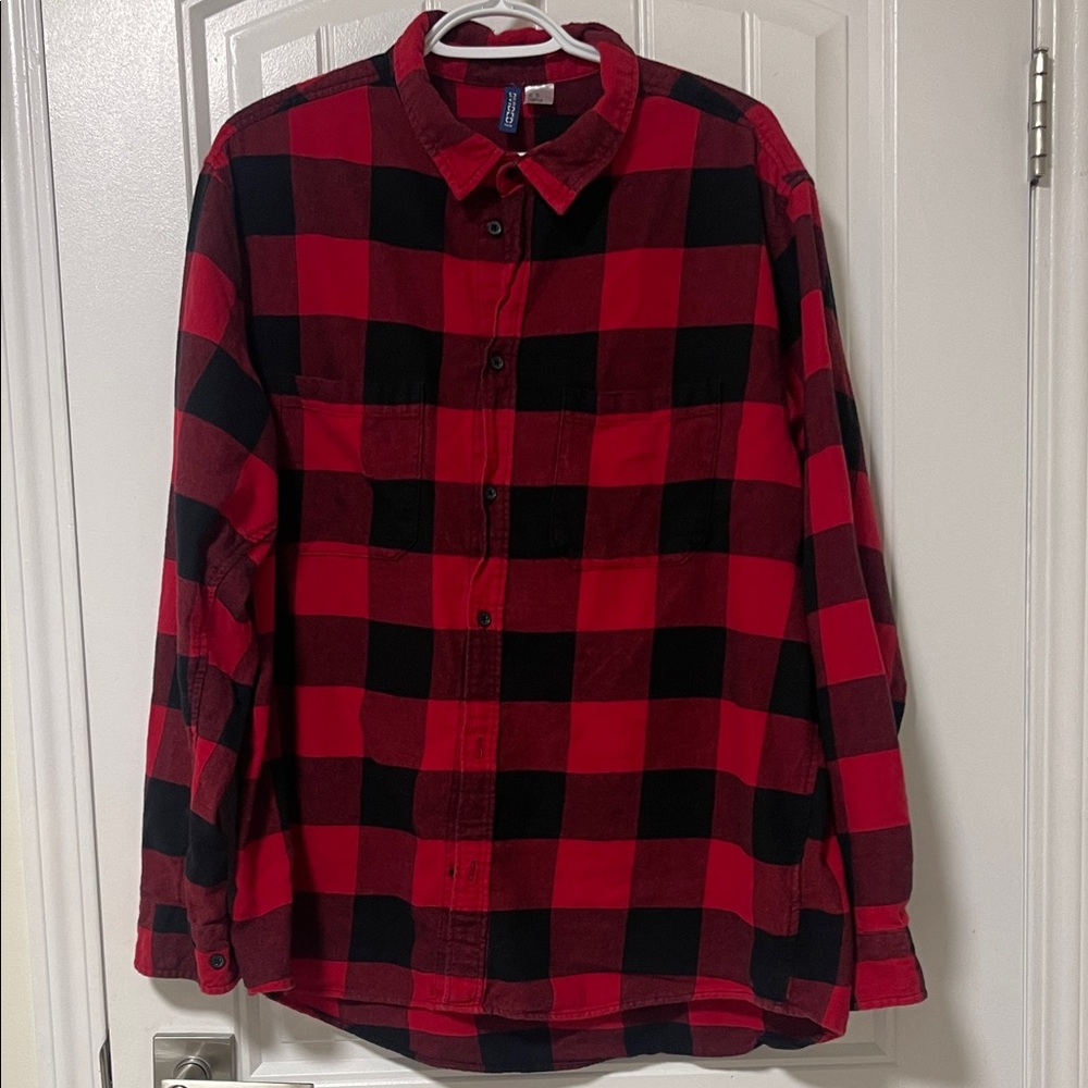 H&M DIVIDED Red and Black Plaid Women’s  Shirt